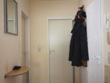 Flur Vermietete 2-Zimmer-Wohnung mit West-Terrasse & TG-Stellplatz in ruhiger Lage von Frechen