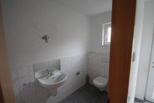 EG G�ste-WC Gut aufgeteiltes Mittelreihenhaus mit Westterrasse f�r den Anflug Ihrer Freunde! - Frei 01.08.2026