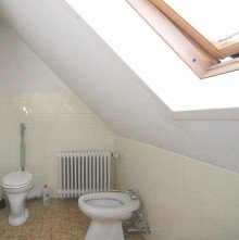 DG Badezimmer Bild 2 Einfamilienhaus in ruhiger Lage von Gummersbach-Windhagen - ca. 161 m� Wohnfl�che - mit Kamin
