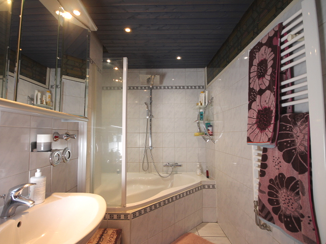 Badezimmer Bild 2 Etagenwohnung Buseck