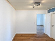 EG-Wohnung Diele EIN HAUS, DREI WOHNUNGEN, VIELE PERSPEKTIVEN - ZENTRUMSNAH IN LICH
