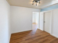 EG-Wohnung Diele EIN HAUS, DREI WOHNUNGEN, VIELE PERSPEKTIVEN - ZENTRUMSNAH IN LICH