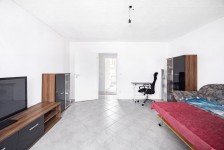 Hauptbild *** Vermietete 3-Zimmer-Dachgeschosswohnung in Beuern mit aktuell 7% Bruttomietrendite ***
