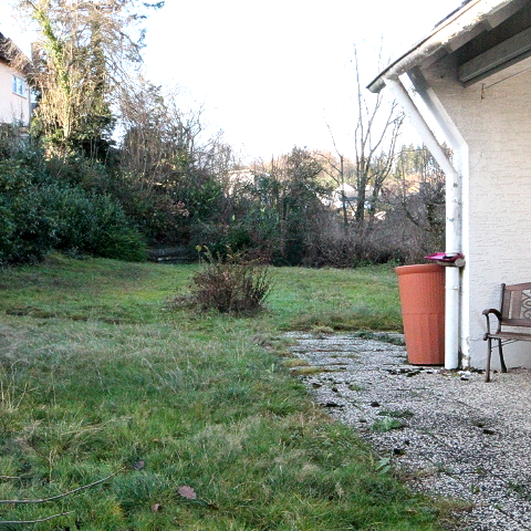 Blick in Garten Einfamilienhaus Gummersbach