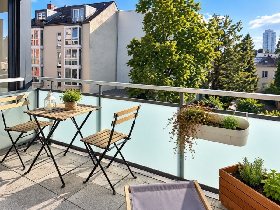 Balkon Etagenwohnung K�ln
