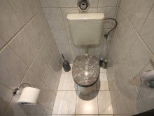 WC Bild 1 2-Zimmer-Wohnung mit Weitblick - 81 m� - gro�er Balkon - inkl. moderner EBK - ideal f�r Pendler