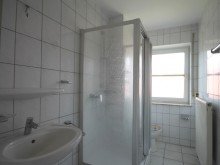Badezimmer ***Ihr erster Schritt zum Eigentum - RENOVIERTE 2-Zimmer-Whg. - ca. 45 m� - Sonnenbalkon***