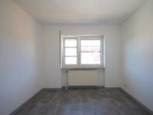Schlafzimmer Bild 1 ***Ihr erster Schritt zum Eigentum - RENOVIERTE 2-Zimmer-Whg. - ca. 45 m� - Sonnenbalkon***