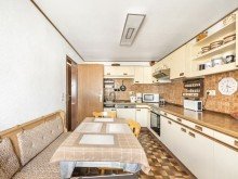 Wohnung 1. OG K�che EIN HAUS, DREI WOHNUNGEN, VIELE PERSPEKTIVEN - ZENTRUMSNAH IN LICH
