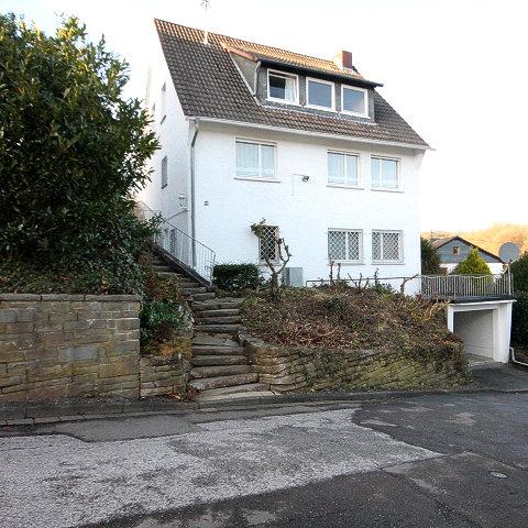 Geb�udeansicht I Gummersbach Einfamilienhaus Einfamilienhaus in ruhiger Lage von Gummersbach-Windhagen - ca. 161 m� Wohnfl�che - mit Kamin