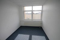 Bild (96f5f2ce6727be9b415a8f198e8cc5fc): Helles, attraktives B�ro - 77 m�, 3 B�ror�ume in H�rth-Efferen ab 01.08.2026 verf�gbar!