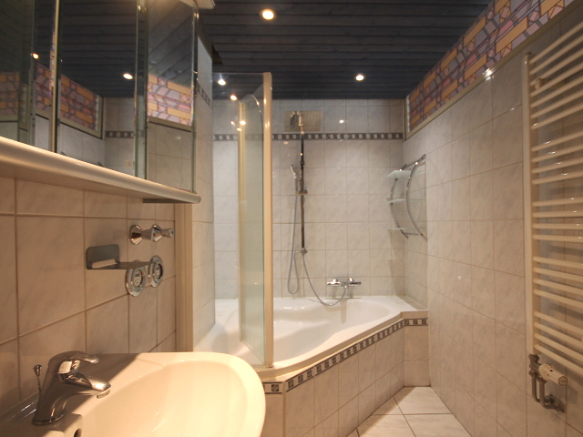 Badezimmer Bild 1 Etagenwohnung Buseck