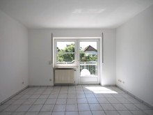 Wohn-/Esszimmer Bild 1 ***Ihr erster Schritt zum Eigentum - RENOVIERTE 2-Zimmer-Whg. - ca. 45 m� - Sonnenbalkon***