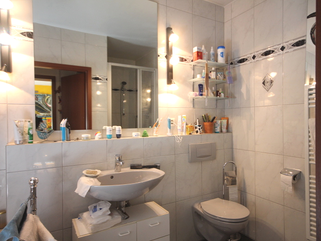 Badezimmer Bild 1 Erdgeschosswohnung K�ln