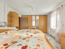 Wohnung 1. OG Schlafzimmer EIN HAUS, DREI WOHNUNGEN, VIELE PERSPEKTIVEN - ZENTRUMSNAH IN LICH