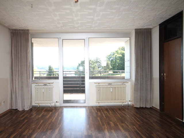 Wohnzimmer leer Etagenwohnung Buseck