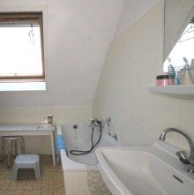 DG Badezimmer Bild 1 Einfamilienhaus in ruhiger Lage von Gummersbach-Windhagen - ca. 161 m� Wohnfl�che - mit Kamin
