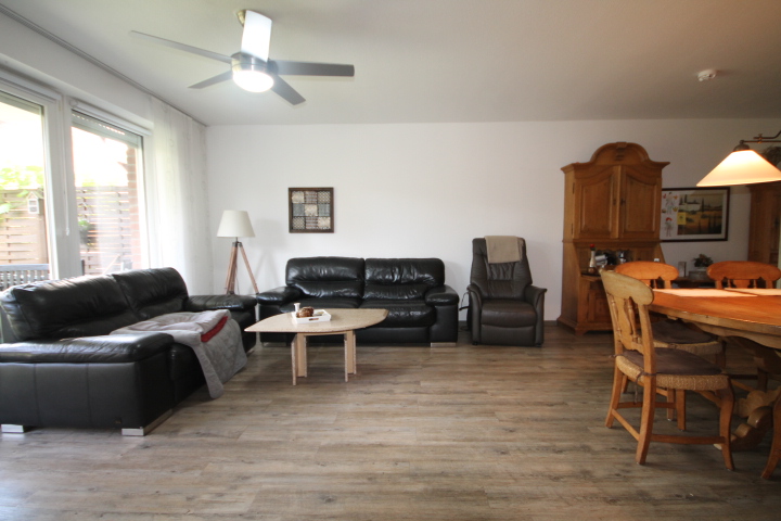 Wohnzimmer Bild 1 Etagenwohnung Frechen