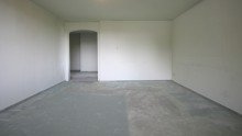 Wohnzimmer 2-Zimmer-Wohnung - 81 m� - f�r Eigennutzer und Kapitalanleger - gr. Balkon - RENOVIERUNGSBED�RFTIG
